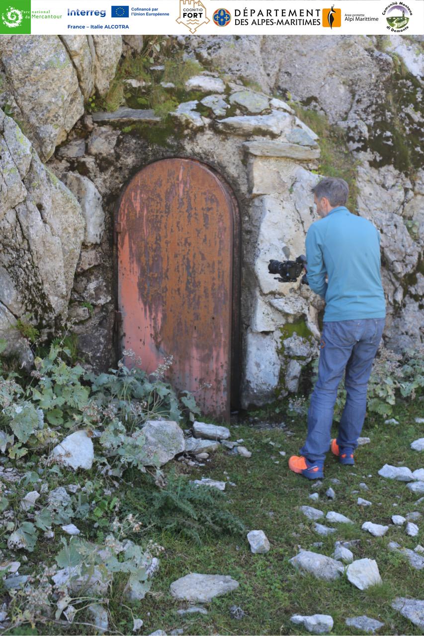 Col du Sabion : tournage à la Caverna Ricovero © I. Lhommedet / PnM