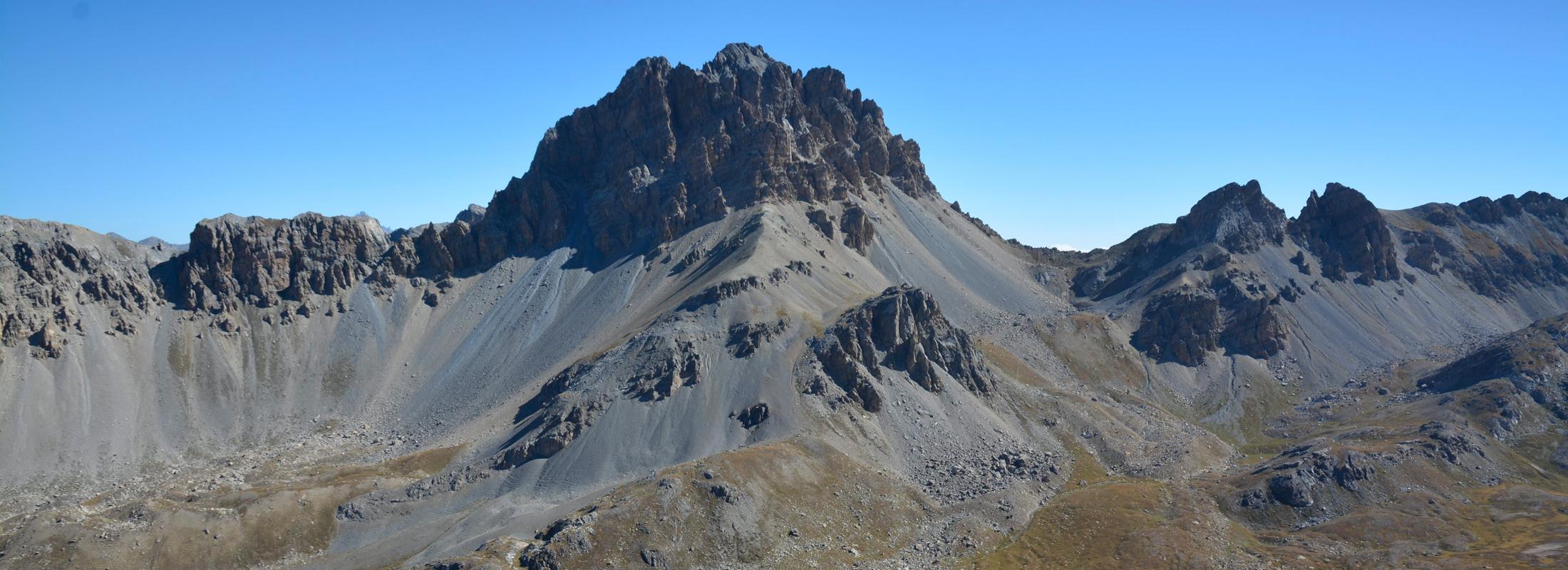 Aux confins nord du Parc national, la Tête de Moïse (3 104 m d'altitude) © F. Breton / PnM