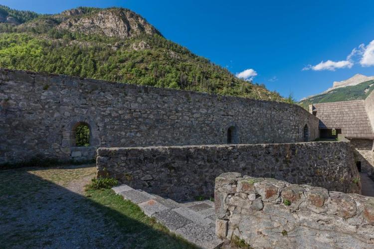 Visite guidée du fort de Savoie avec le capitaine Du Puy_Colmars