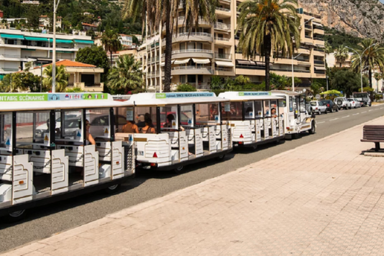 Le Petit Train Touristique au Salon du Tourisme_Menton - Le petit train